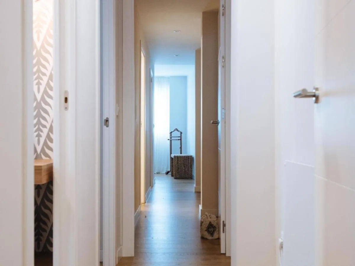 Pz Triana Amplio, Moderno Y Luminoso Apt 2D 2B Севилья