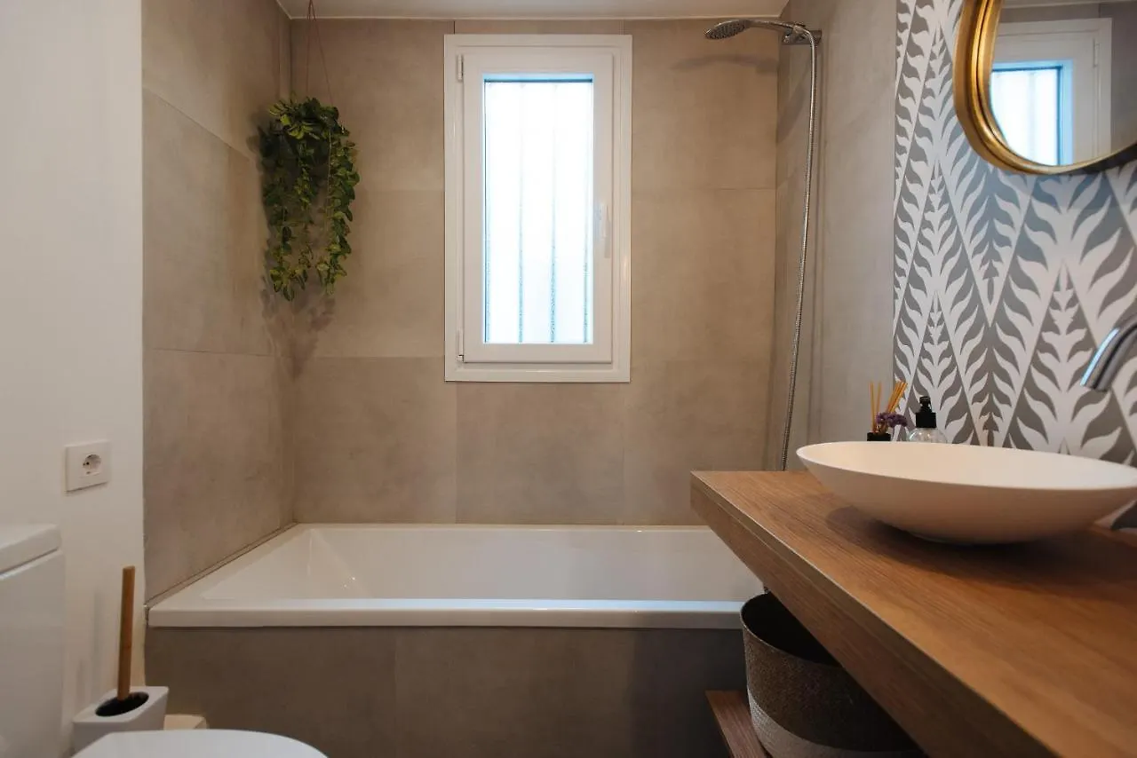 Pz Triana Amplio, Moderno Y Luminoso Apt 2D 2B Севилья